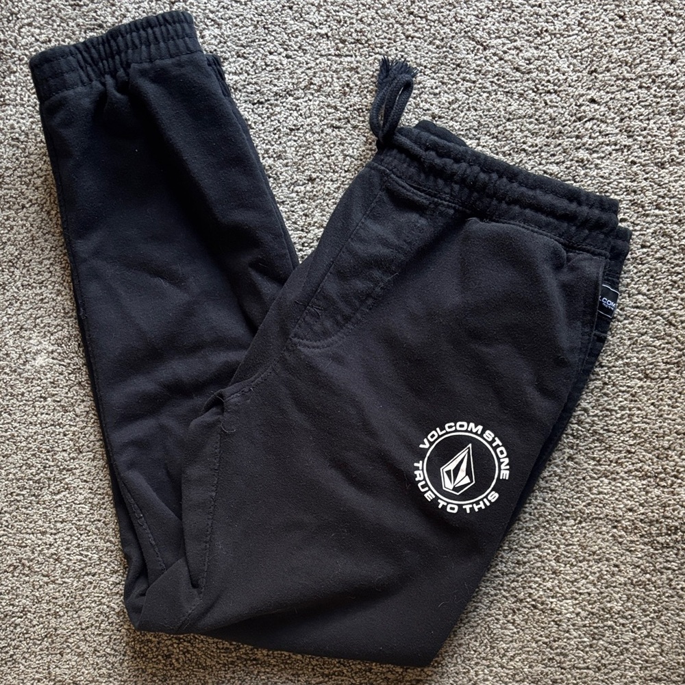Volcom Kids Black Jogger Sweatpants with White Logo sz XL